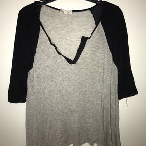 Quarter sleeve shirt